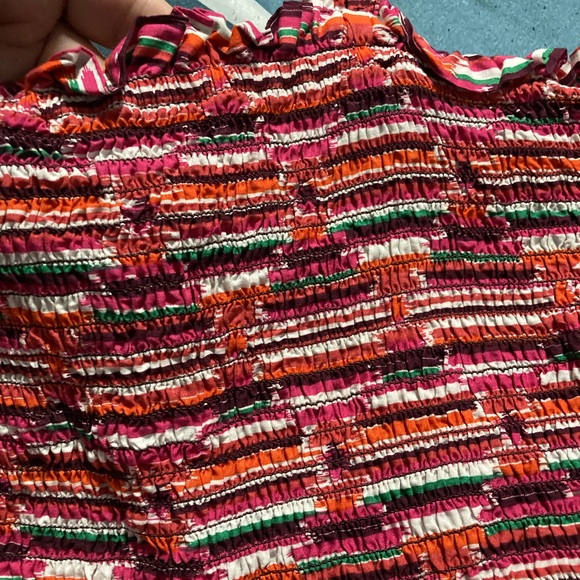 Loft Women's Pink Purple Ikat Smocked Peplum Cami Tank Top Blouse Stretch Size M - Picture 4 of 7